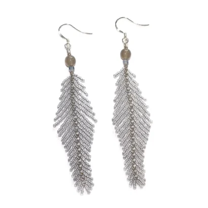 Federohrringe - lang - silbergrau